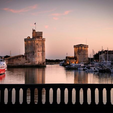 Un Hôtel En Ville La Rochelle (Charente-Maritime) Exterior foto